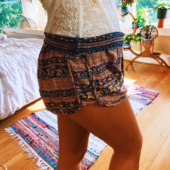 American Eagle Outfitters Pants - AE Boho Shorts 🍂
